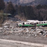 【東日本大震災】JR石巻線女川駅(3月30日撮影) 【東日本大震災】JR石巻線女川駅(3月30日撮影)